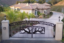 Fallbrook Oak Tree Gate